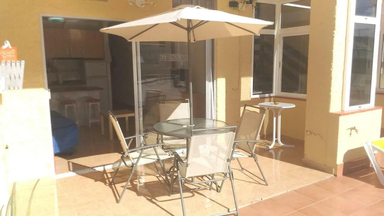 Aircon Pool View Nr Yumbo Apartment Playa del Ingles  0*, Playa del Ingles (Gran Canaria)